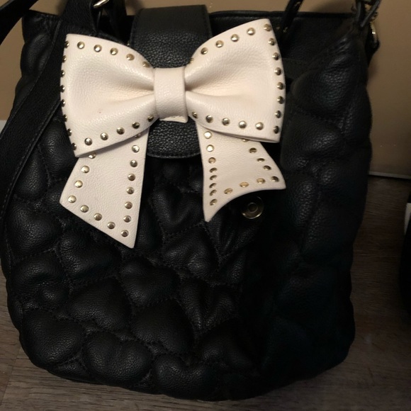 2 betsey Johnson handbags - Picture 3 of 4